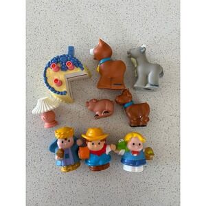 Vintage Lot of 9 Fisher Price Little People Animals Figurines Toys Collectibles